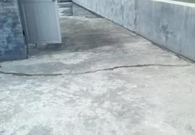 左贡楼顶漏水维修公司分享下如何解决卫生间隐蔽部位漏水的问题?